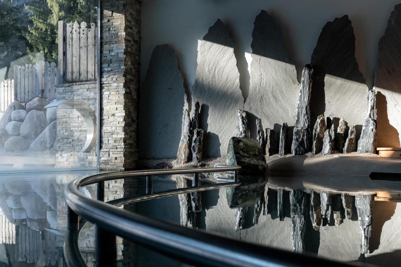 Croce Bianca Leisure & Spa Hotel カナツェーイ エクステリア 写真