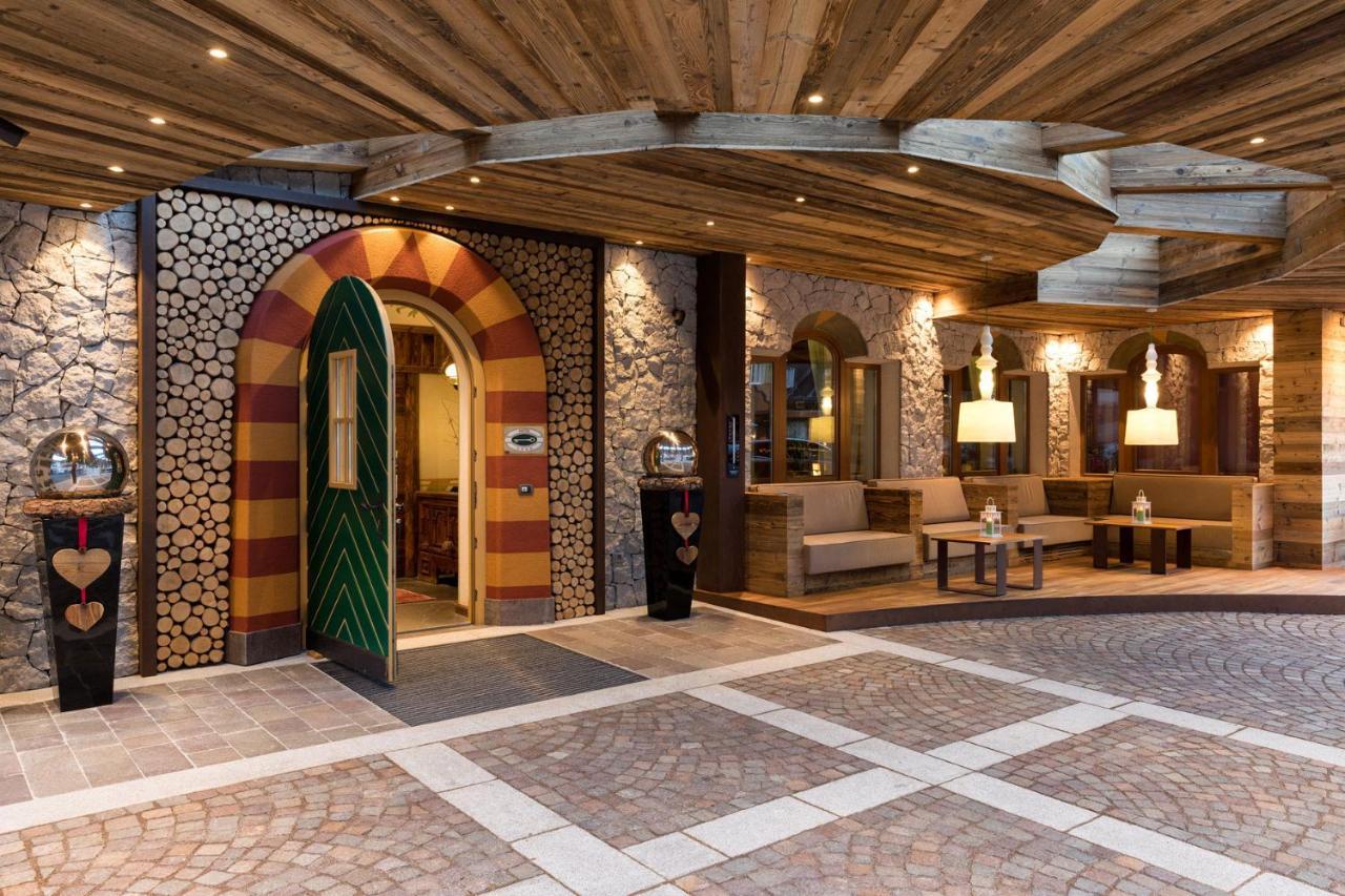 Croce Bianca Leisure & Spa Hotel カナツェーイ エクステリア 写真
