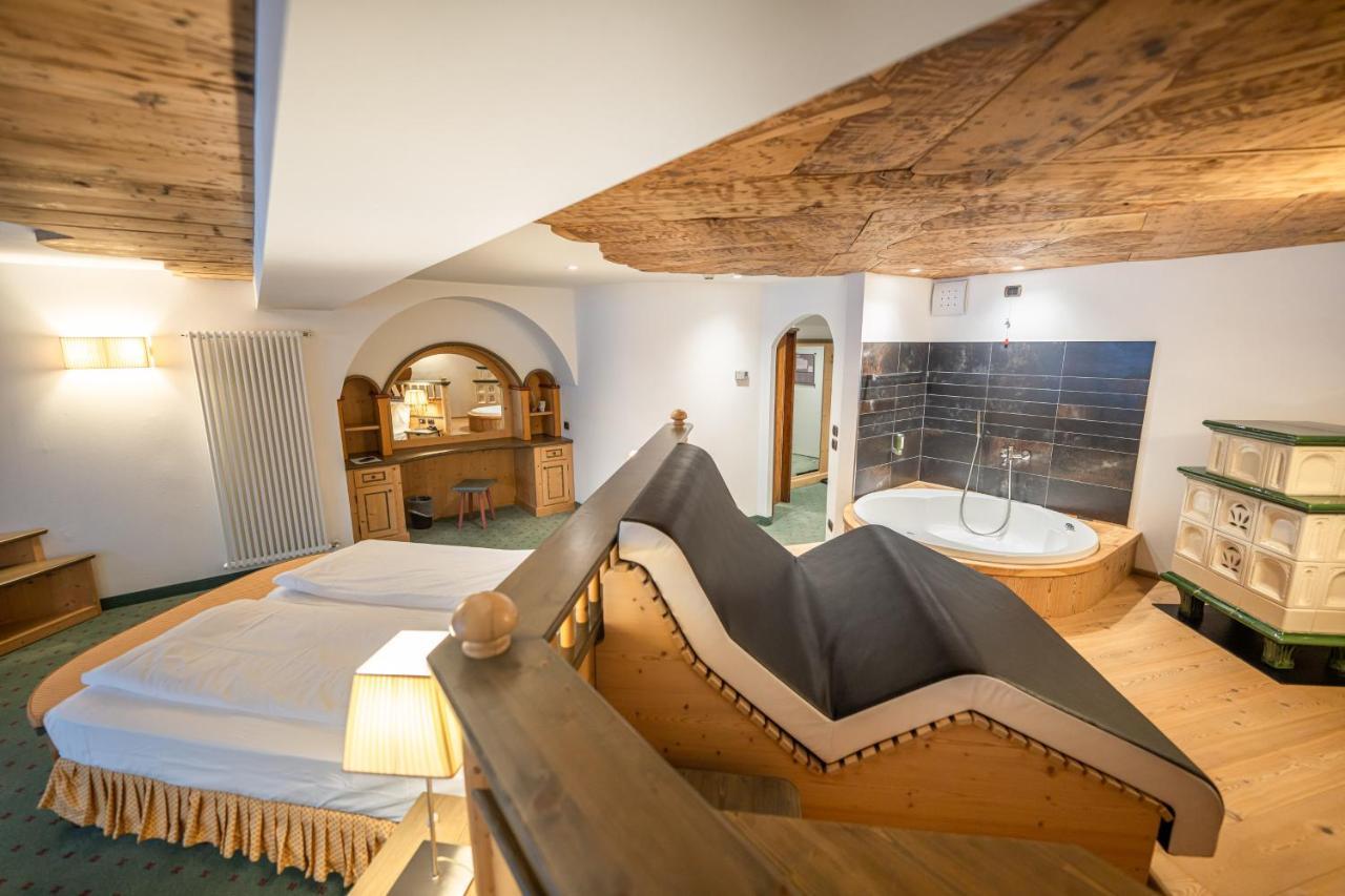 Croce Bianca Leisure & Spa Hotel カナツェーイ エクステリア 写真