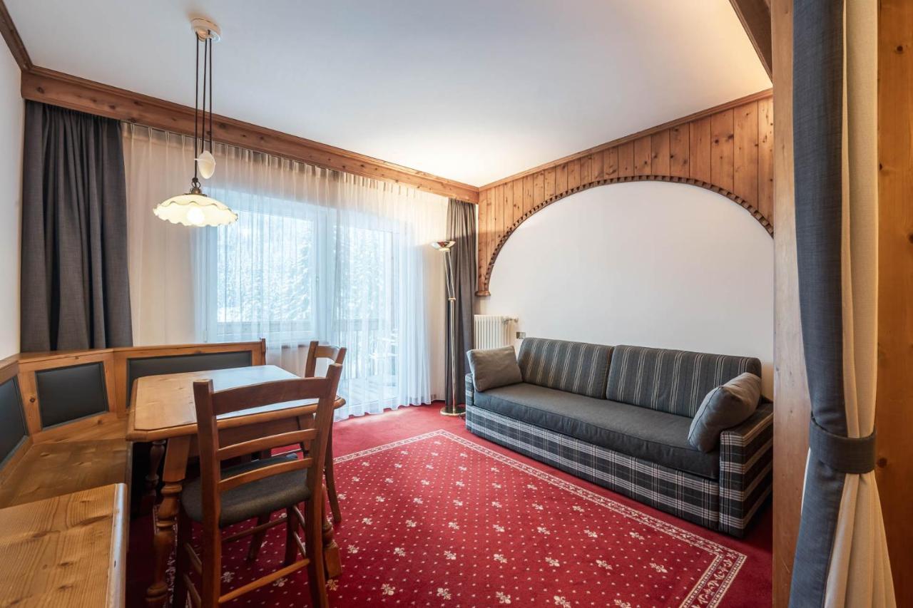 Croce Bianca Leisure & Spa Hotel カナツェーイ エクステリア 写真