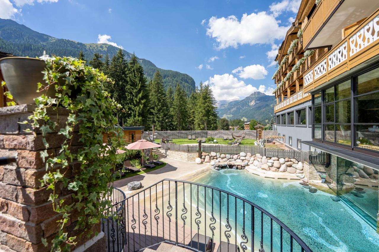 Croce Bianca Leisure & Spa Hotel カナツェーイ エクステリア 写真