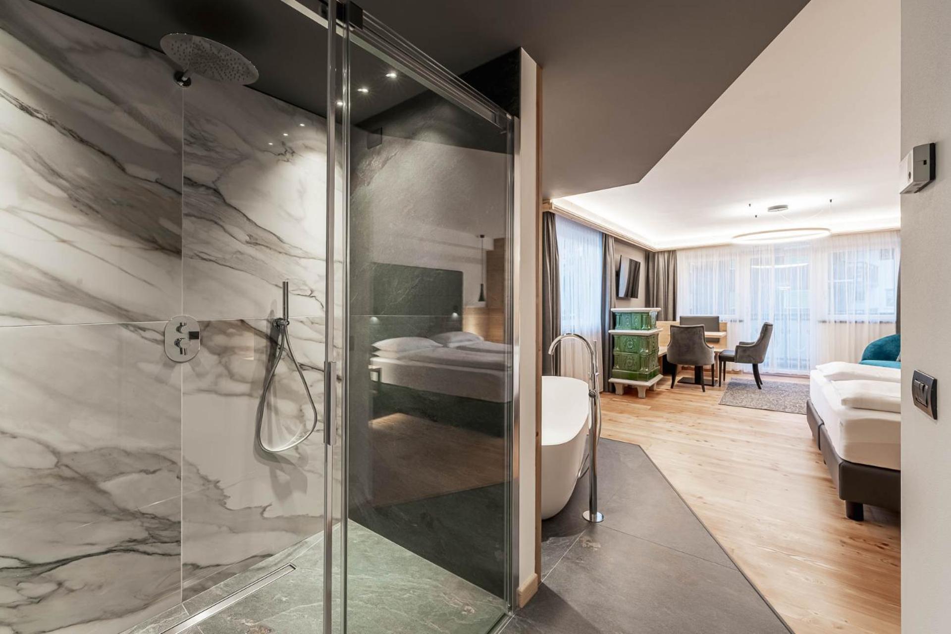 Croce Bianca Leisure & Spa Hotel カナツェーイ エクステリア 写真