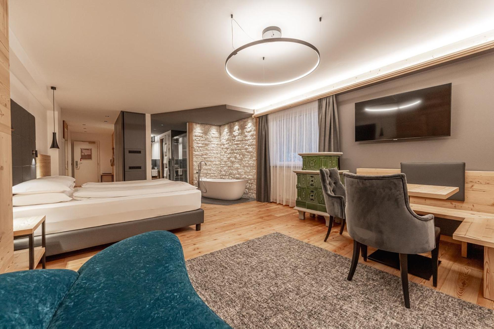Croce Bianca Leisure & Spa Hotel カナツェーイ エクステリア 写真