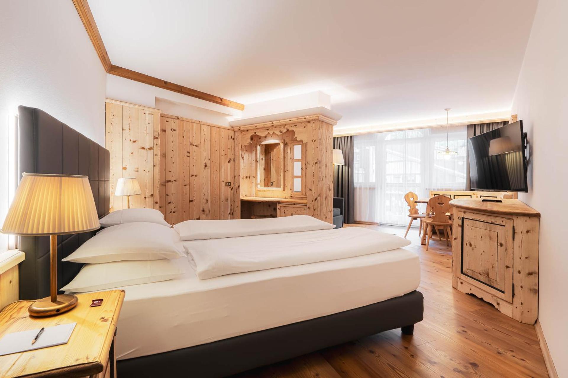 Croce Bianca Leisure & Spa Hotel カナツェーイ エクステリア 写真
