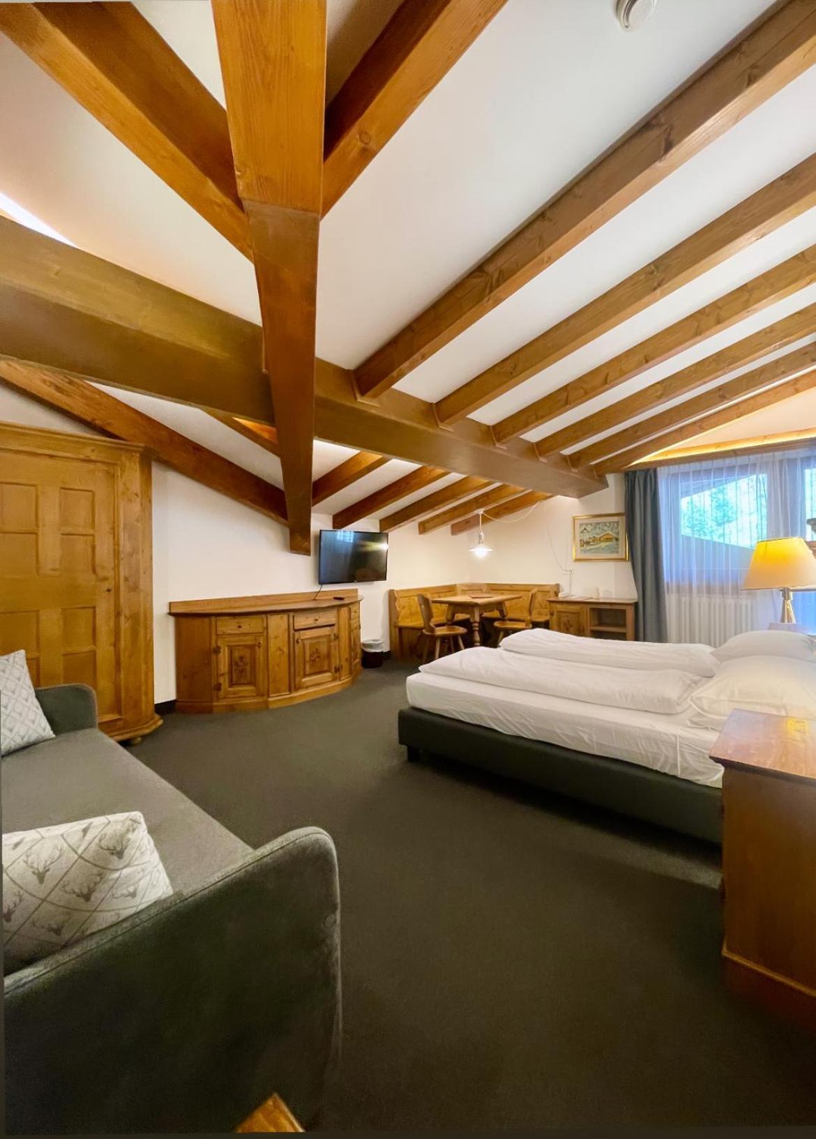 Croce Bianca Leisure & Spa Hotel カナツェーイ エクステリア 写真