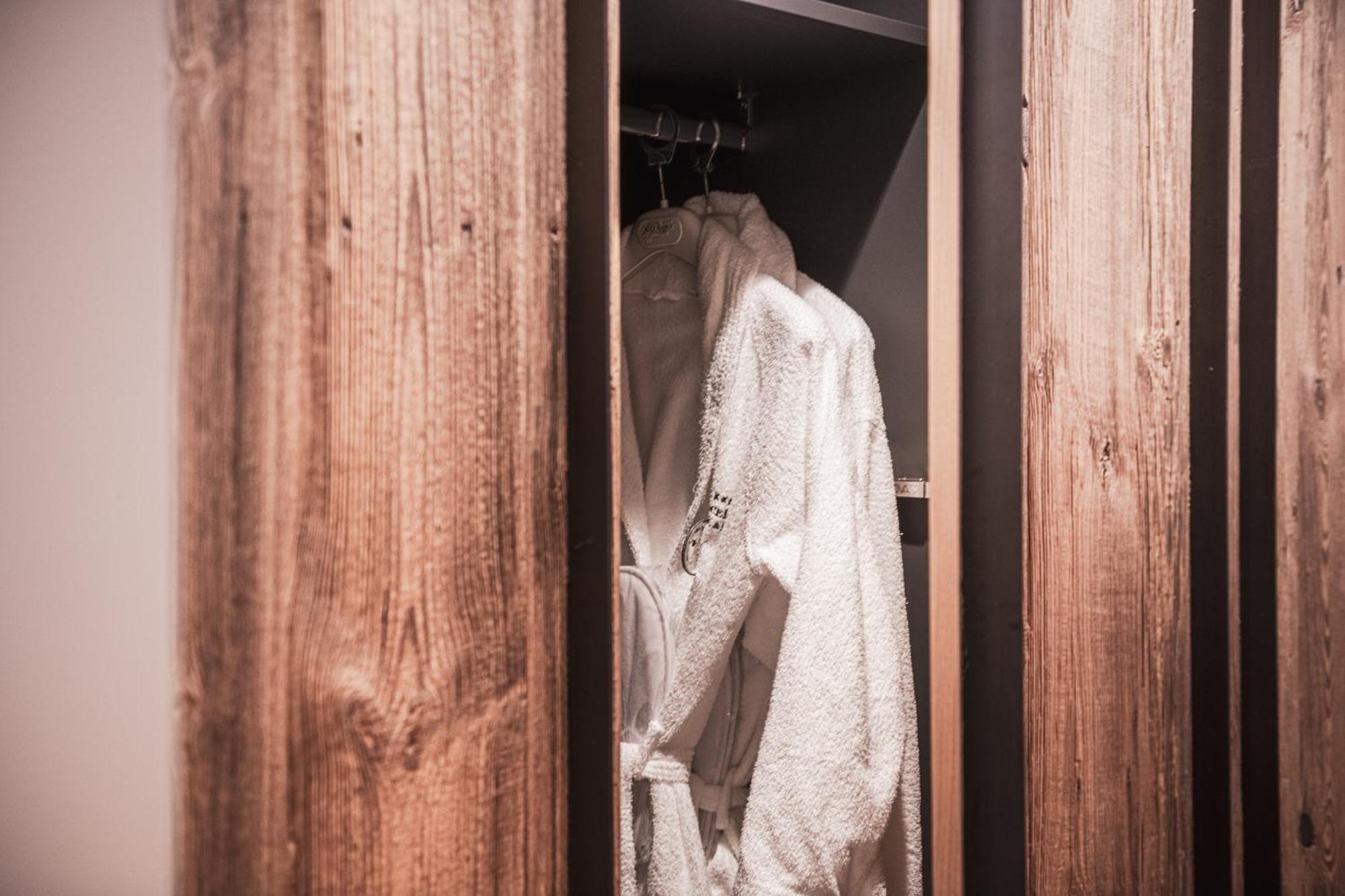 Croce Bianca Leisure & Spa Hotel カナツェーイ エクステリア 写真
